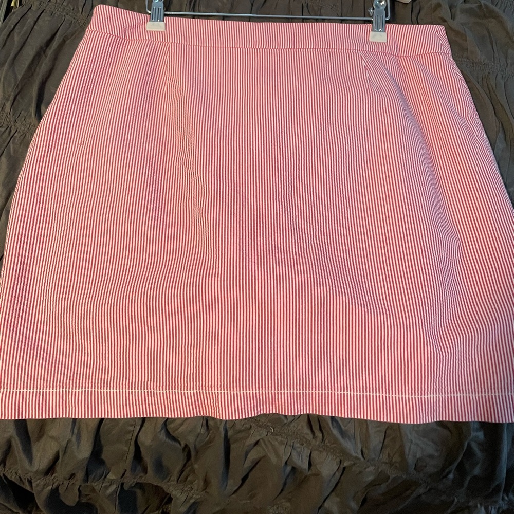 Talbot’s Red & White Stripe Culotte Skirt/Shorts, size 14, seersucker material